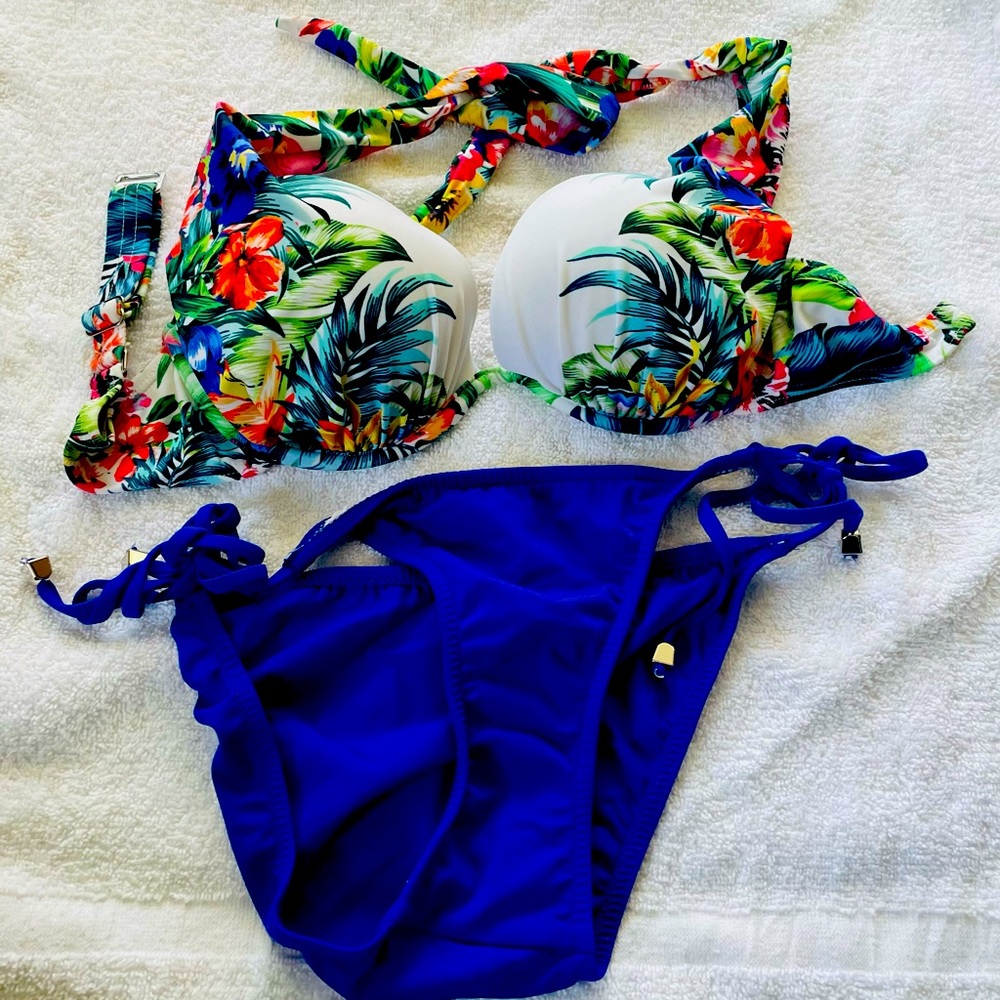 Venus push up bikini